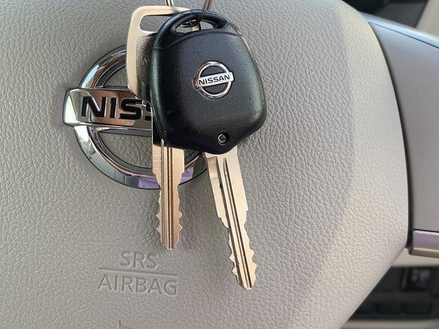 デイズ J エマージェンシーブレーキ☆SDナビTV☆キーレスキー☆ SDナビ☆フルエセグTV☆DVD再生☆エマージェンシーブレーキ☆キーレスエントリー☆横滑り防止機能☆オートリトラミラー☆SOFIX☆ヘッドライトレベライザー☆ベンチシート☆フロアマット☆試乗OK☆(16枚目)