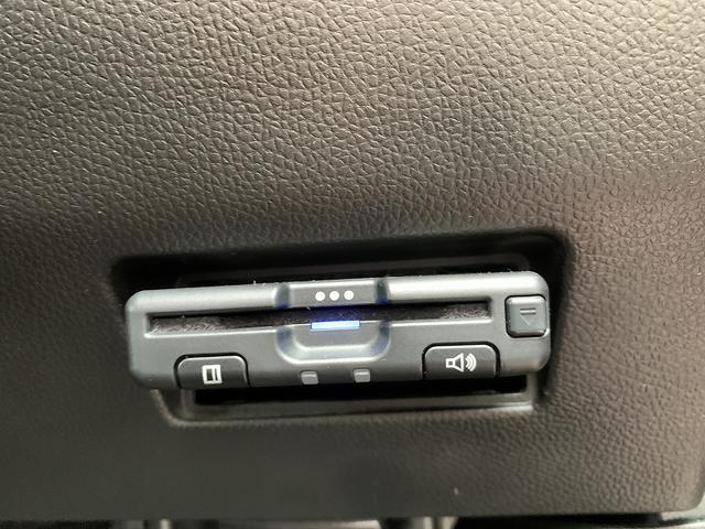 スイフト XGリミテッド ☆禁煙車☆デュアルセンサーブレーキサポート☆ 8インチメモリーナビTV☆Bluetooth☆バックカメラ☆デュアルセンサーブレーキサポート☆追従走行☆シートヒーター☆スマートキー☆プッシュスタート☆LEDオートライト☆横滑り防止機能☆試乗OK☆(70枚目)