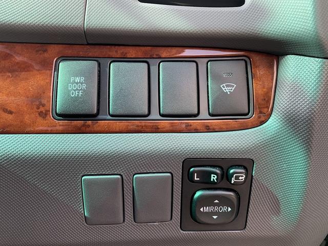 ナビTV☆Bluetooth☆バックカメラ☆ETC☆フリップウンモニター☆両側電動スライドドア☆HIDライト☆LEDフォグ☆スマートキー☆プッシュスタート☆ウッドコンビハンドル☆7人乗り☆試乗OK