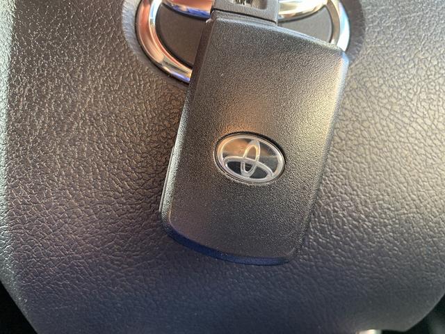 シエンタ ハイブリッド　ファンベースＧ　グランパー　☆特別仕様車☆　トヨタセーフティセンス☆ＳＤナビＴＶ☆Ｂｌｕｅｔｏｏｔｈ☆パノラマモニター☆ビルトインＥＴＣ☆前後ドラレコ☆アルパインフリップダウンモニター☆両側電動スライドドア☆ＬＥＤライト☆ＬＥＤフォグ☆試乗ＯＫ（58枚目）