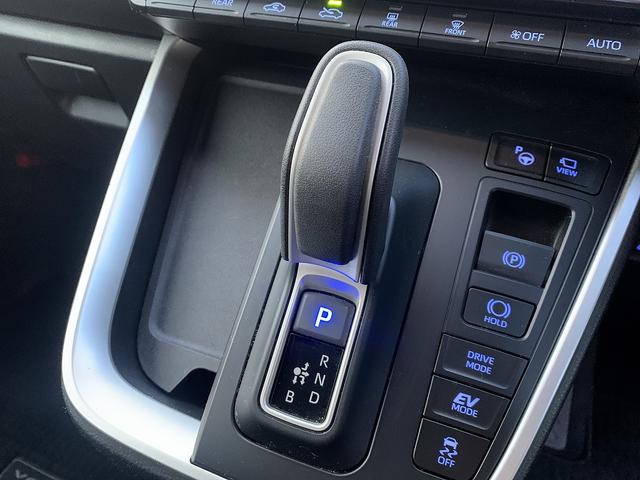 ヴォクシー ＨＶ　Ｓ－Ｇ　☆後期☆８型モニター☆全周カメラ☆フリップＤ☆　ＦＭＣ後期モデル☆専用８型モニター☆全周カメラ☆Ｂｌｕｅｔｏｏｔｈ☆１４型フリップダウンモニタ☆レーダークルーズ☆電動パーキング☆パワスラ☆ＬＥＤライト☆ＥＴＣ２．０☆走行１．６万Ｋ☆試乗予約受付中☆（10枚目）