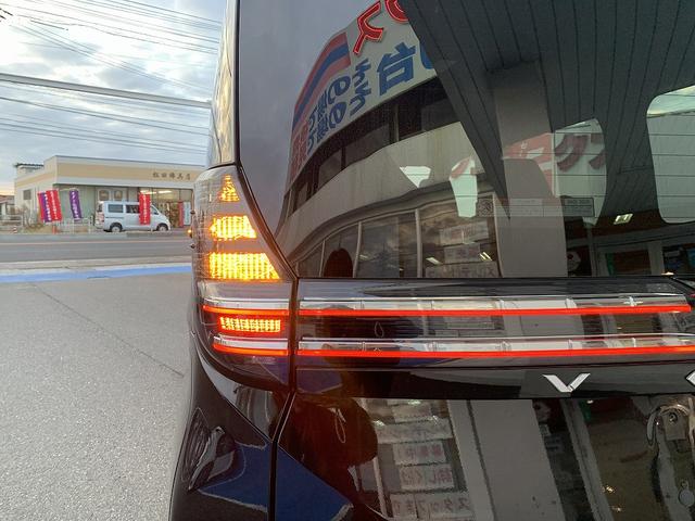 ヴォクシー ＨＶ　Ｓ－Ｇ　☆後期☆８型モニター☆全周カメラ☆フリップＤ☆　ＦＭＣ後期モデル☆専用８型モニター☆全周カメラ☆Ｂｌｕｅｔｏｏｔｈ☆１４型フリップダウンモニタ☆レーダークルーズ☆電動パーキング☆パワスラ☆ＬＥＤライト☆ＥＴＣ２．０☆走行１．６万Ｋ☆試乗予約受付中☆（36枚目）