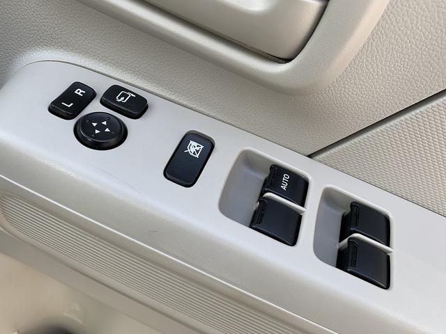 ワゴンR FA ☆走行距離1.7万km☆禁煙車☆人気のホワイトカラー☆ 走行距離1.7万km☆禁煙車☆純正オーディオプレイヤー☆キーレスエントリー☆横滑り防止機能☆ヘッドライトレベライザー☆ベンチシート☆CVT☆WSRS☆電格ミラー☆ドアバイザー☆フロアマット☆試乗OK(9枚目)