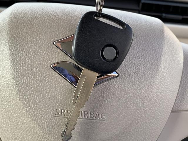 ワゴンR FA ☆走行距離1.7万km☆禁煙車☆人気のホワイトカラー☆ 走行距離1.7万km☆禁煙車☆純正オーディオプレイヤー☆キーレスエントリー☆横滑り防止機能☆ヘッドライトレベライザー☆ベンチシート☆CVT☆WSRS☆電格ミラー☆ドアバイザー☆フロアマット☆試乗OK(12枚目)