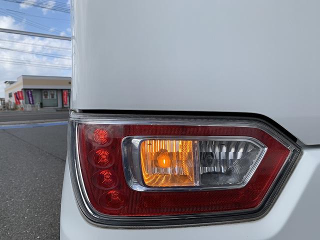 ワゴンR FA ☆走行距離1.7万km☆禁煙車☆人気のホワイトカラー☆ 走行距離1.7万km☆禁煙車☆純正オーディオプレイヤー☆キーレスエントリー☆横滑り防止機能☆ヘッドライトレベライザー☆ベンチシート☆CVT☆WSRS☆電格ミラー☆ドアバイザー☆フロアマット☆試乗OK(32枚目)