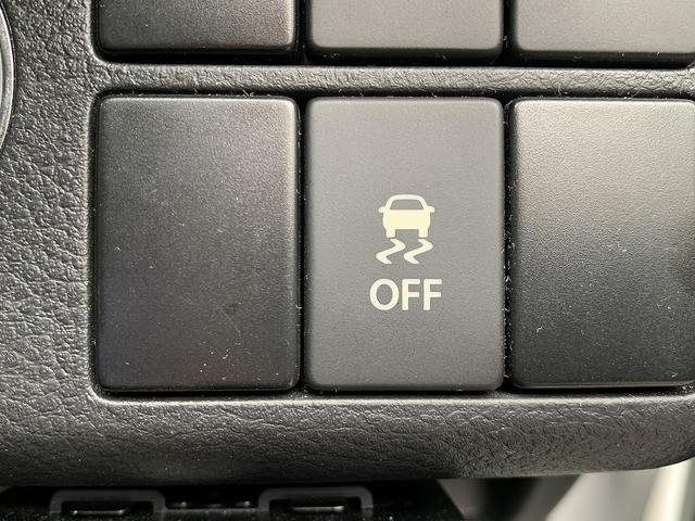 アルトターボRS ベース4WD ☆ナビTV☆BT再生☆軽減ブレーキ☆ETC☆ 4WD☆ICターボ☆5AGS☆メモリーナビTV☆Bluetooth再生☆レーダーブレーキサポート☆専用フロントシート☆ETC☆HIDオートライト☆Wシートヒーター☆走行3.9万K☆試乗予約受付中☆(7枚目)