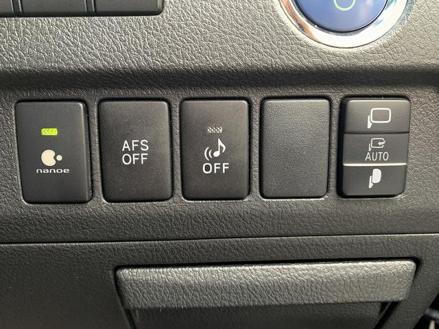 ヴェルファイアハイブリッド ＺＲプレミアムシートＥＤ　４ＷＤ☆モデリスタエアロ☆　４ＷＤ☆リアエンターテイメント☆モデリスタエアロ☆Ｗサンルーフ☆エグゼグティブパワーシート☆前席ヒーター付き本革シート☆電動リアゲート☆ローダウン☆ウッドコンビハンドル☆両側電動ドア☆試乗予約受付中☆（12枚目）