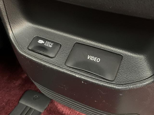 ヴェルファイアハイブリッド ＺＲプレミアムシートＥＤ　４ＷＤ☆モデリスタエアロ☆　４ＷＤ☆リアエンターテイメント☆モデリスタエアロ☆Ｗサンルーフ☆エグゼグティブパワーシート☆前席ヒーター付き本革シート☆電動リアゲート☆ローダウン☆ウッドコンビハンドル☆両側電動ドア☆試乗予約受付中☆（53枚目）