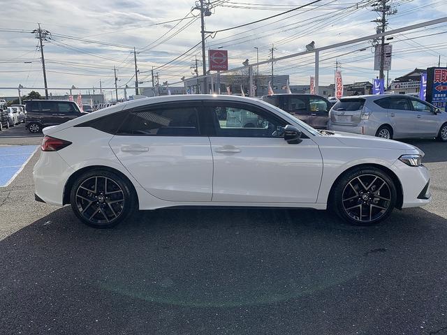 シビック ｅ：ＨＥＶ　☆ホンダセンシング☆ＢＯＳＥサウンド☆ナビＴＶ☆　ホンダセンシング☆９インチメーカーナビ☆Ｂｌｕｅｔｏｏｔｈ☆バックカメラ☆ＥＴＣ☆ＢＯＳＥサウンド☆ハーフレザーシート☆前席シートヒーター☆スマートキー☆プッシュスタート☆パドルシフト☆試乗ＯＫ（24枚目）