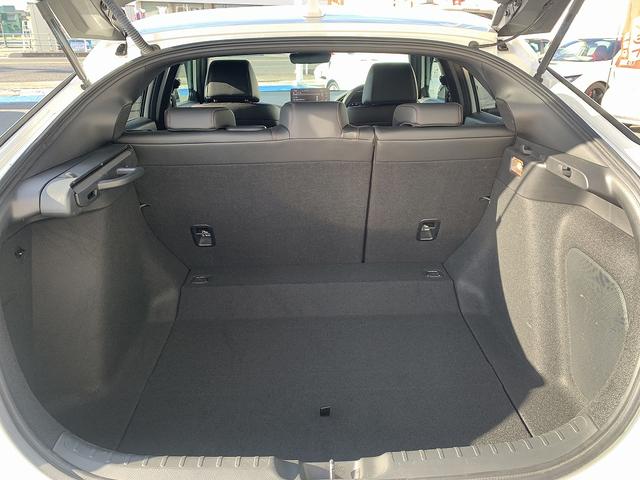 シビック ｅ：ＨＥＶ　☆ホンダセンシング☆ＢＯＳＥサウンド☆ナビＴＶ☆　ホンダセンシング☆９インチメーカーナビ☆Ｂｌｕｅｔｏｏｔｈ☆バックカメラ☆ＥＴＣ☆ＢＯＳＥサウンド☆ハーフレザーシート☆前席シートヒーター☆スマートキー☆プッシュスタート☆パドルシフト☆試乗ＯＫ（57枚目）