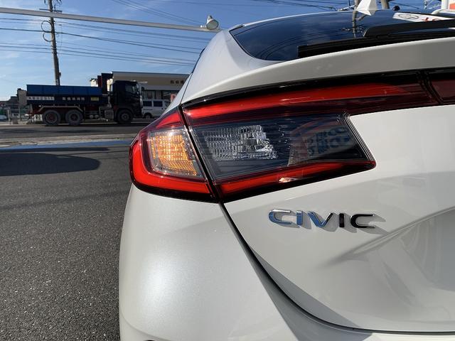 シビック ｅ：ＨＥＶ　☆ホンダセンシング☆ＢＯＳＥサウンド☆ナビＴＶ☆　ホンダセンシング☆９インチメーカーナビ☆Ｂｌｕｅｔｏｏｔｈ☆バックカメラ☆ＥＴＣ☆ＢＯＳＥサウンド☆ハーフレザーシート☆前席シートヒーター☆スマートキー☆プッシュスタート☆パドルシフト☆試乗ＯＫ（80枚目）