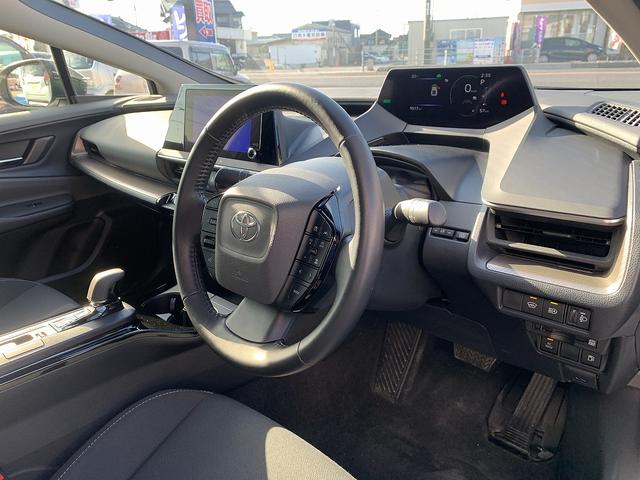 プリウス Ｇ　☆４ＷＤ☆８インチＤＳＰオーディオ☆トヨタセーフティＳ☆　４ＷＤ☆８インチＤＳＰオーディオ☆Ｂｌｕｅｔｏｏｔｈ☆バックカメラ☆ＥＴＣ２．０☆トヨタセーフティセンス☆追従走行☆前席シートヒーター☆スマートキー☆プッシュスタート☆ＬＥＤオートライト☆試乗ＯＫ（17枚目）