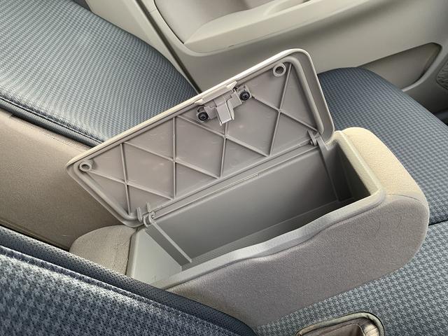 ステラ Ｌ　スマートアシスト　４ＷＤ☆メモリーナビＴＶ☆Ｂｌｕｅｔｏｏｔｈ☆バックカメラ☆ＥＴＣ☆ステアリングスイッチ☆スマートアシスト☆エコアイドル☆キーレスキー☆シートヒーター☆横滑り防止☆ベンチシート☆フロアマット☆試乗ＯＫ（50枚目）