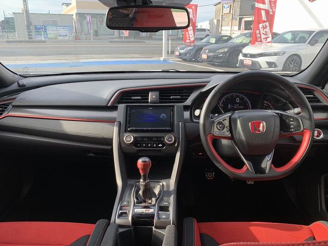 シビック タイプＲ　☆タイプＲ専用インテリア☆専用エアロ☆車高調☆　タイプＲ専用インテリア＆エアロ☆車高調☆アドバン１８ＡＷ☆ブレンボキャリパー☆ナビＴＶ☆Ｂｌｕｅｔｏｏｔｈ☆クルーズコントロール☆ＬＥＤライト☆スマートキーｘ２☆プッシュスタート☆試乗予約受付中☆（3枚目）