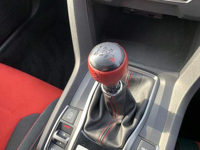 シビック タイプＲ　☆タイプＲ専用インテリア☆専用エアロ☆車高調☆　タイプＲ専用インテリア＆エアロ☆車高調☆アドバン１８ＡＷ☆ブレンボキャリパー☆ナビＴＶ☆Ｂｌｕｅｔｏｏｔｈ☆クルーズコントロール☆ＬＥＤライト☆スマートキーｘ２☆プッシュスタート☆試乗予約受付中☆（57枚目）