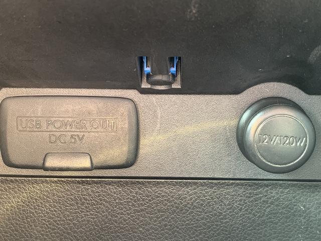 レヴォーグ １．６ＧＴ－Ｓアイサイト　☆４ＷＤ☆車高調☆メモリーナビ☆　アイサイトＶｅｒ３☆ＨＫＳ車高調☆ＳＤナビＴＶ☆バックカメラ☆ＥＴＣ☆ＳＴｉ用１８ＡＷ＆ハンドル☆追従走行☆ＬＥＤライト☆ＬＥＤフォグ☆スマートキー☆プッシュスタート☆アイドリングストップ☆試乗ＯＫ（14枚目）