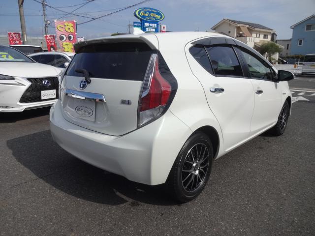 アクア Ｓスタイルブラック　・車検Ｒ９年９月まで・純正ナビ・フルセグＴＶ・Ｂｌｕｅｔｏｏｔｈ音楽・コムテック製ドラレコ前後２カメラ・ＥＴＣ・セーフティセンスＣ・オートヘッドライト・社外アルミ・ロック連動ドアミラー・ＳＤ音楽録音（5枚目）