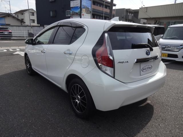 アクア Ｓスタイルブラック　・車検Ｒ９年９月まで・純正ナビ・フルセグＴＶ・Ｂｌｕｅｔｏｏｔｈ音楽・コムテック製ドラレコ前後２カメラ・ＥＴＣ・セーフティセンスＣ・オートヘッドライト・社外アルミ・ロック連動ドアミラー・ＳＤ音楽録音（7枚目）