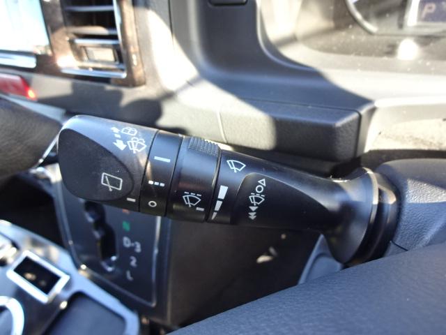 ハイエースバン スーパーＧＬ　ダークプライム　・エアロ・両側パワスラ・純正ナビ・フリップダウンモニター・Ｂカメラ・フルセグＴＶ・ＬＥＤヘッド＋フォグ・ミラー型ドラレコ前後２カメラ・ナビ連動ビルトインＥＴＣ・ファブレスアルミ１８インチ（ＪＷＬ－Ｔ）（30枚目）