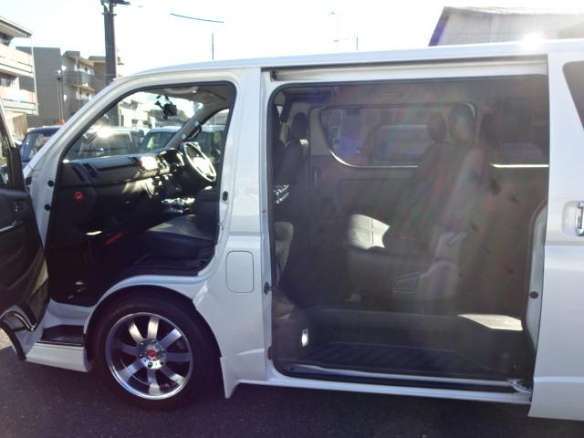 ハイエースバン スーパーＧＬ　ダークプライム　・エアロ・両側パワスラ・純正ナビ・フリップダウンモニター・Ｂカメラ・フルセグＴＶ・ＬＥＤヘッド＋フォグ・ミラー型ドラレコ前後２カメラ・ナビ連動ビルトインＥＴＣ・ファブレスアルミ１８インチ（ＪＷＬ－Ｔ）（49枚目）