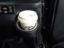 運転席からすぐに手が届くカップホルダーです。