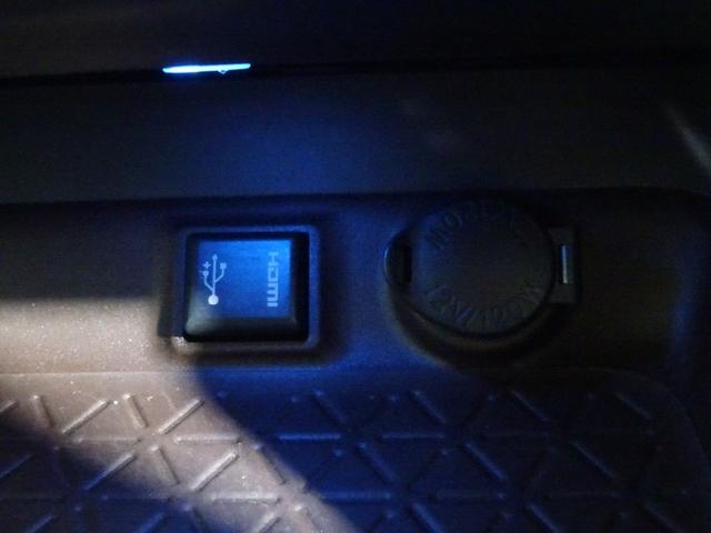 RAV4 G 4WD フルセグ メモリーナビ DVD再生 ミュージックプレイヤー接続可 バックカメラ 衝突被害軽減システム ETC ドラレコ LEDヘッドランプ ワンオーナー フルエアロ 記録簿(34枚目)