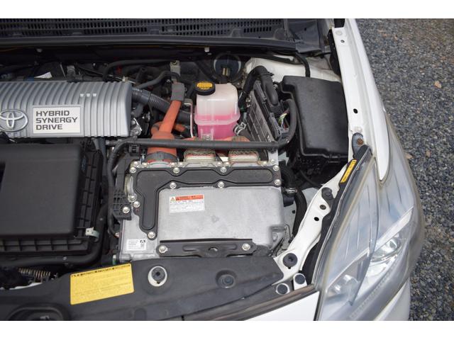 S TRDエアロ ETC アルミホイール HID スマートキー 電動格納ミラー CVT 盗難防止システム 衝突安全ボディ 記録簿 ABS CD ミュージックプレイヤー接続可 エアコン パワーステアリング(22枚目)