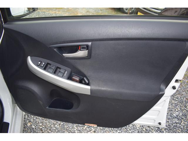 S TRDエアロ ETC アルミホイール HID スマートキー 電動格納ミラー CVT 盗難防止システム 衝突安全ボディ 記録簿 ABS CD ミュージックプレイヤー接続可 エアコン パワーステアリング(44枚目)