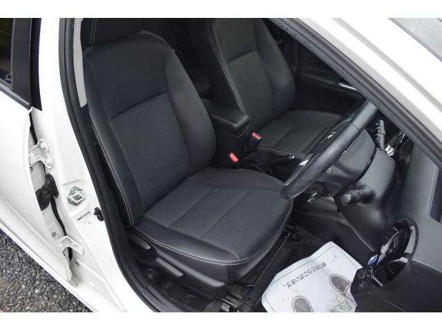 アクア Ｇブラックソフトレザーセレクション　モデリスタエアロ　純正ナビＴＶ　ＥＴＣ　オートクルーズコントロール　スマートキー　アイドリングストップ　電動格納ミラー　ＣＶＴ　盗難防止システム　衝突安全ボディ　ＡＢＳ　ＥＳＣ　Ｂｌｕｅｔｏｏｔｈ（9枚目）