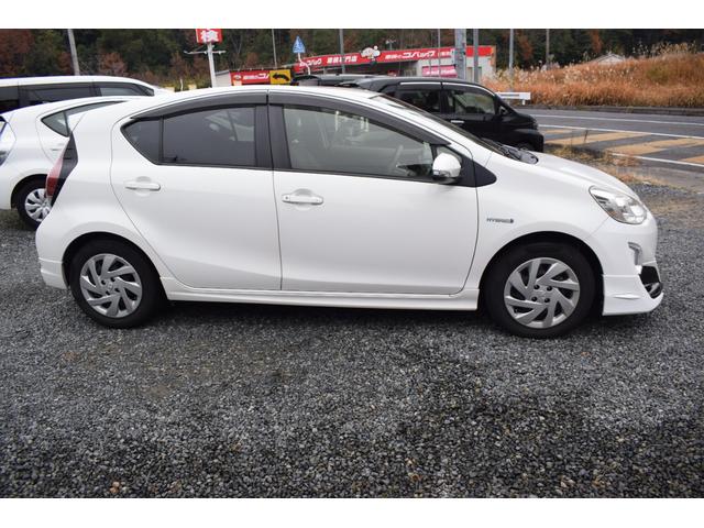 アクア Ｇブラックソフトレザーセレクション　モデリスタエアロ　純正ナビＴＶ　ＥＴＣ　オートクルーズコントロール　スマートキー　アイドリングストップ　電動格納ミラー　ＣＶＴ　盗難防止システム　衝突安全ボディ　ＡＢＳ　ＥＳＣ　Ｂｌｕｅｔｏｏｔｈ（14枚目）