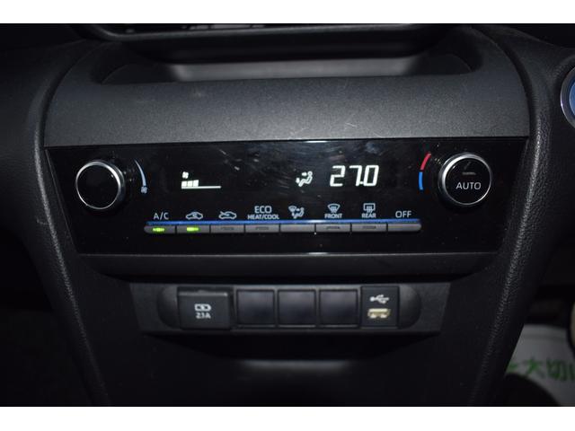 ヤリスクロス ハイブリッドＧ　禁煙車　ディスプレイオーディオ　バックカメラ　ＥＴＣ　ドラレコ前後　クリアランスソナー　オートクルーズコントロール　レーンアシスト　オートマチックハイビーム　電動リアゲート　全国１年保証（6枚目）