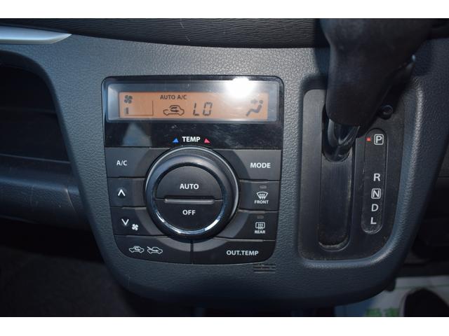 �C���ɍ��킹�Ē����I�ɑ��삷�邱�ƂŁA�ԓ������ł����K�ɕۂĂ܂��B