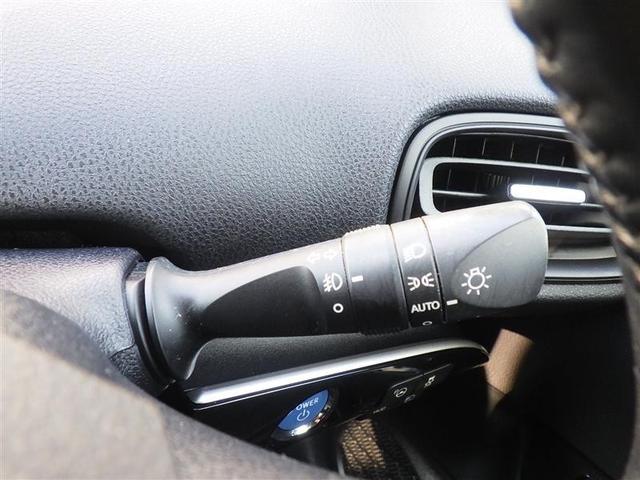 プリウス Ｓセーフティプラス　フルセグ　メモリーナビ　ＤＶＤ再生　バックカメラ　衝突被害軽減システム　ＥＴＣ　ＬＥＤヘッドランプ（15枚目）