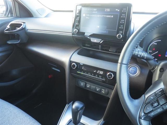 ヤリスクロス ハイブリッドＺ　フルセグ　ミュージックプレイヤー接続可　バックカメラ　衝突被害軽減システム　ＥＴＣ　ドラレコ　ＬＥＤヘッドランプ　ワンオーナー（3枚目）