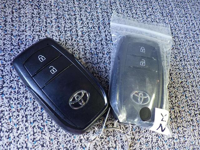 ヤリスクロス ハイブリッドＺ　フルセグ　ミュージックプレイヤー接続可　バックカメラ　衝突被害軽減システム　ＥＴＣ　ドラレコ　ＬＥＤヘッドランプ　ワンオーナー（23枚目）