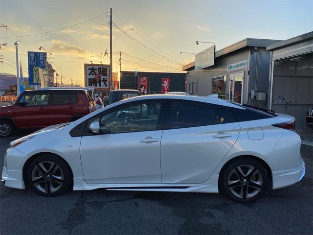 プリウス A エアロパーツ ツーリング仕様 合皮シート シートヒーター 純正17アルミ後期用ホイルカバー 9インチナビ 全国対応12ヶ月保証(5枚目)