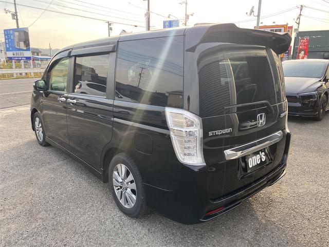 ステップワゴンスパーダ Ｚ　後期モデル　純正９インチナビ　フリップダウン　スマートキー２個　全国対応１２ヶ月保証（9枚目）