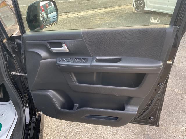 ステップワゴンスパーダ Ｚ　後期モデル　純正９インチナビ　フリップダウン　スマートキー２個　全国対応１２ヶ月保証（28枚目）