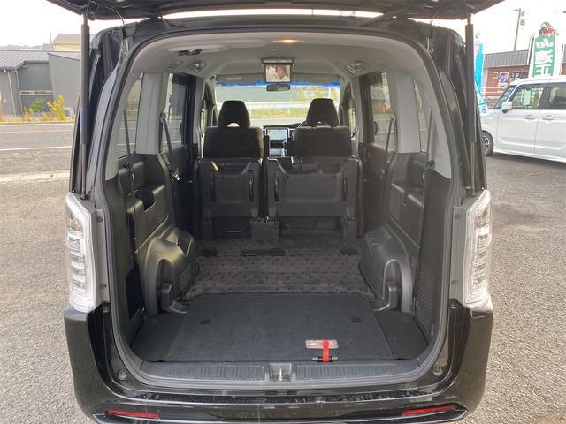 ステップワゴンスパーダ Ｚ　後期モデル　純正９インチナビ　フリップダウン　スマートキー２個　全国対応１２ヶ月保証（44枚目）