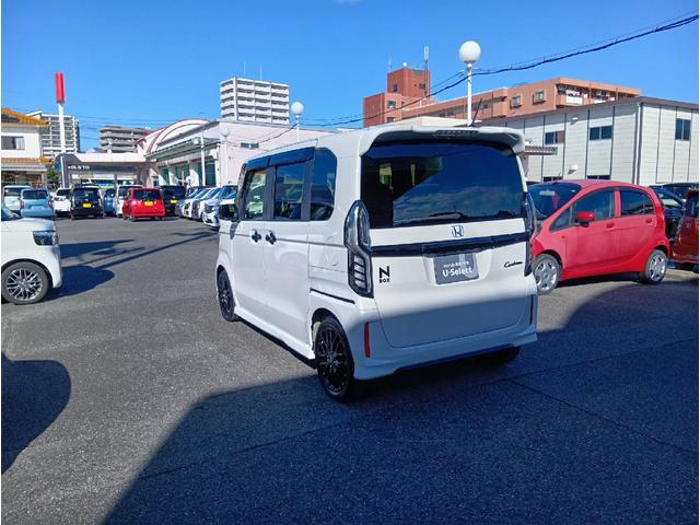 Ｎ－ＢＯＸカスタム Ｌターボ　スタイル＋ブラック　ワンオーナー・禁煙車・ホンダセンシング・ホンダインターナビ・バックモニター・ＥＴＣ・ドライブレコーダー・ＬＥＤヘッドライト＆フォグライト・両側電動スライドドア・アルミホイール（8枚目）
