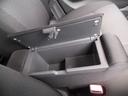 アームレストの中に小物入れがあります☆