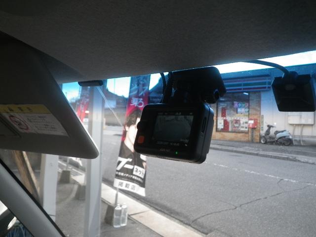 タント カスタムRS ターボ MOMOステアリング 左パワスラ キーレス HIDライト 15インチAW ウインカーミラー 社外ナビ 地デジ ドラレコ(13枚目)