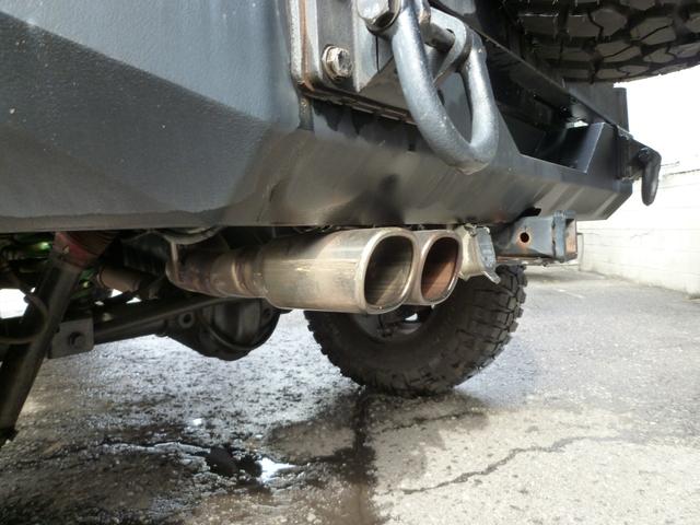 ジープ・ラングラーアンリミテッド ルビコン アンリミテッドルビコン リフトアップ マフラー 17インチホイール カロッツェリアSDナビ フルセグTV Bluetoothオーディオ ETC(11枚目)