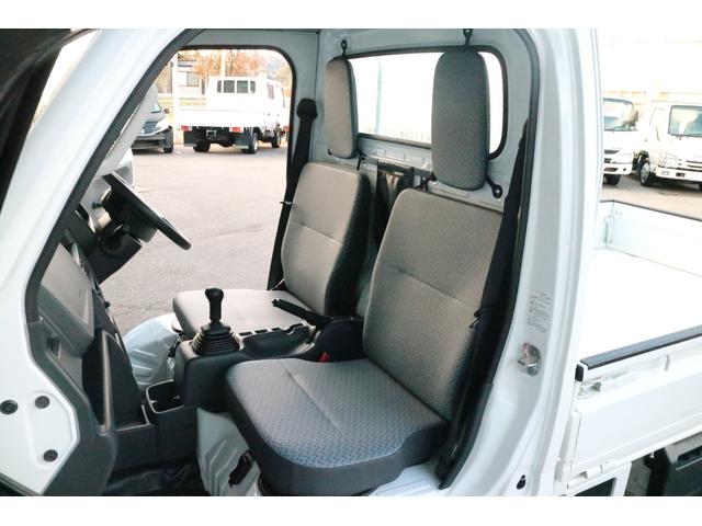 KCエアコン・パワステ 5型後期 4WD 5速MT 1オーナー ぬかるみ脱出アシスト オートライト ビニールレザーシート表皮 AM/FMラジオ(11枚目)