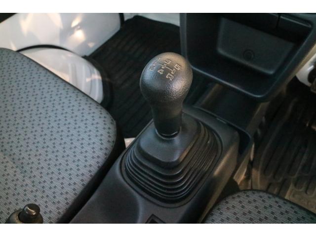KCエアコン・パワステ 5型後期 4WD 5速MT 1オーナー ぬかるみ脱出アシスト オートライト ビニールレザーシート表皮 AM/FMラジオ(13枚目)