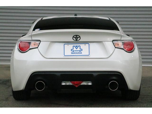 G 6速MT 純正Rスポイラー サテンパール205/55/R16純正AW ZOOMスプリングLD フジツボ2本出しマフラー 黒レザー調シートカバー TOMEIシフトノブ(6枚目)