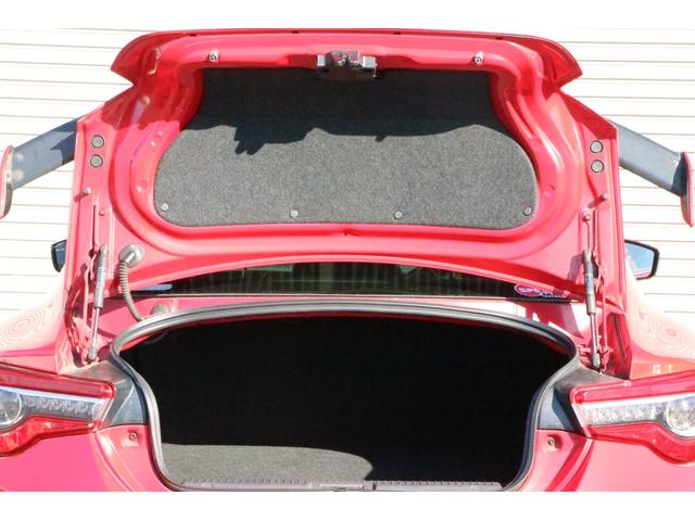 GTリミテッド 後期型 6速MT 1オーナー TRDエアロTRDマフラー CW900ナビBカメラ HIDオートライト フォグ 215/45/R17純正AW ハーフレザーシートヒーター クルコン ピュアレッドM7Y(9枚目)