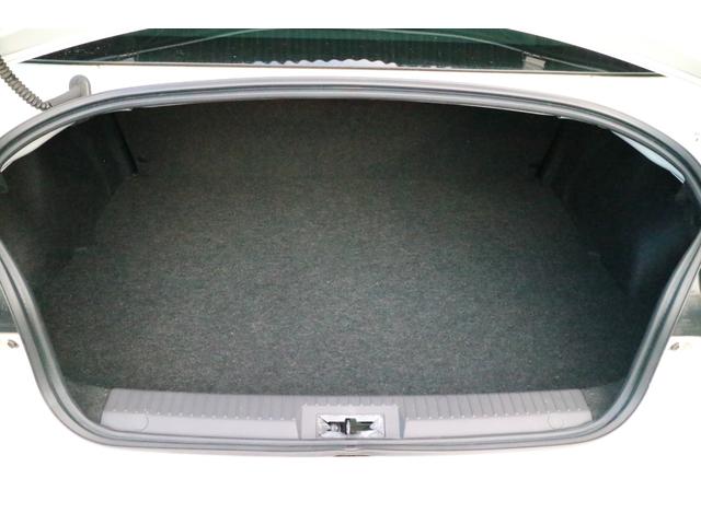 GTリミテッド 6速MT 1オーナー車 純正SDナビ&フルセグTV(W61G)215/45/R17純正AW Rスポイラー HIDライト フォグ ハーフレザーシートヒーター 新車保証書 取扱書 Sキー(9枚目)
