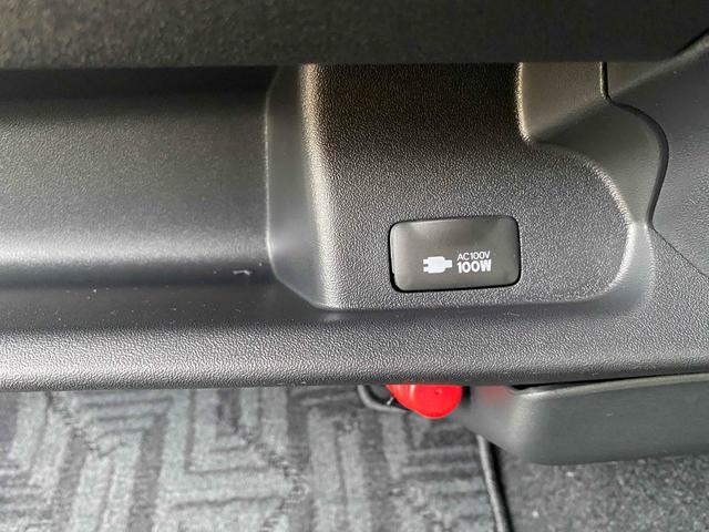 ハイエースバン ロングスーパーGL ダークプライムS クリアランスソナー レーンアシスト 衝突被害軽減システム 両側電動スライドドア オートマチックハイビーム オートライト スマートキー 電動格納ミラー CVT 100V電源 ESC エアコン(35枚目)