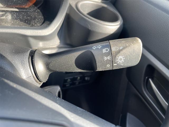 ミライース Ｌ　オートライト　横滑り防止機能　衝突安全ボディ　アイドリングストップ　ナビゲーション　ＣＤ　マニュアルエアコン　ホイールキャップ（6枚目）